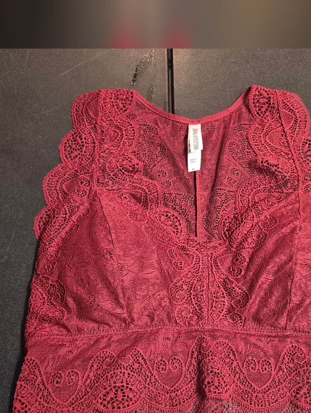 Zenana Outfitters Lace Bralette Boho Scalloped V-Neck Lined Burgundy Maroon M